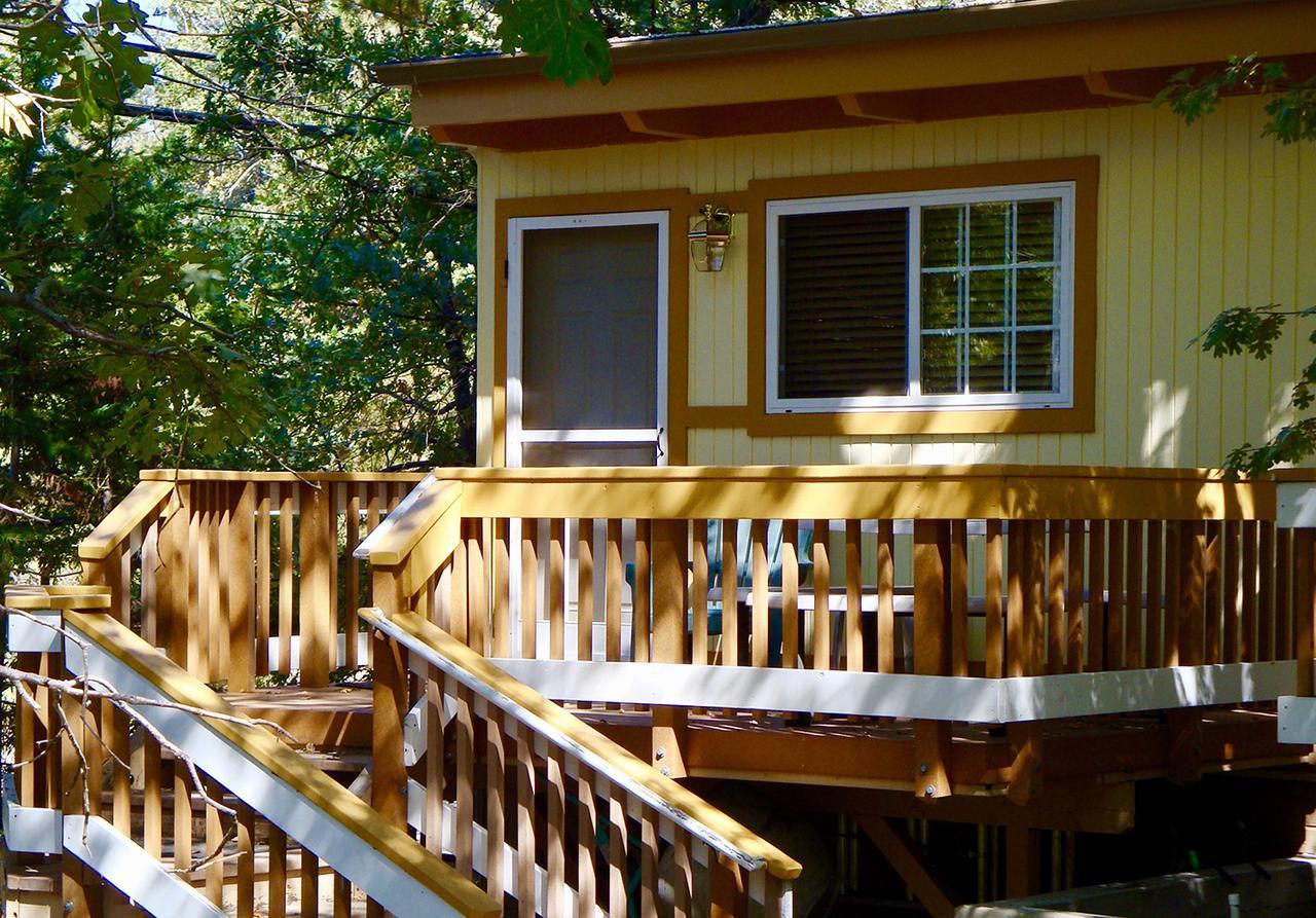 Giant Oaks Lodge Running Springs Екстер'єр фото